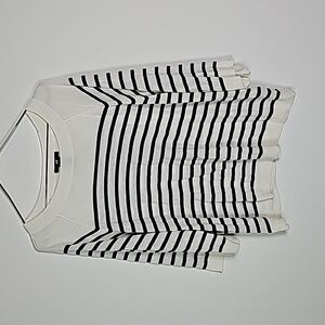 H&M small cream and black long sleeve light sweater